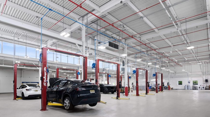 Tesla Englewood TI_int (18) Tesla Englewood TI_int (18)